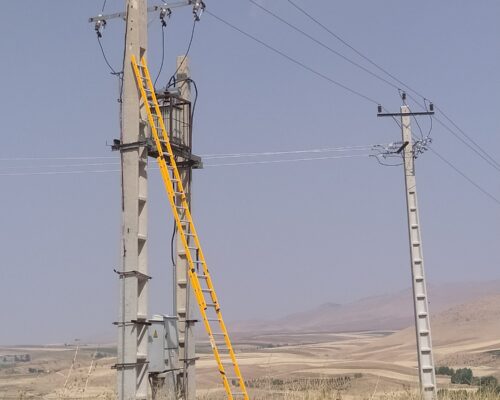 اجرای پست های برق زمینی و هوایی