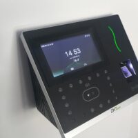 فروش انواع دستگاه های حضور و غیاب